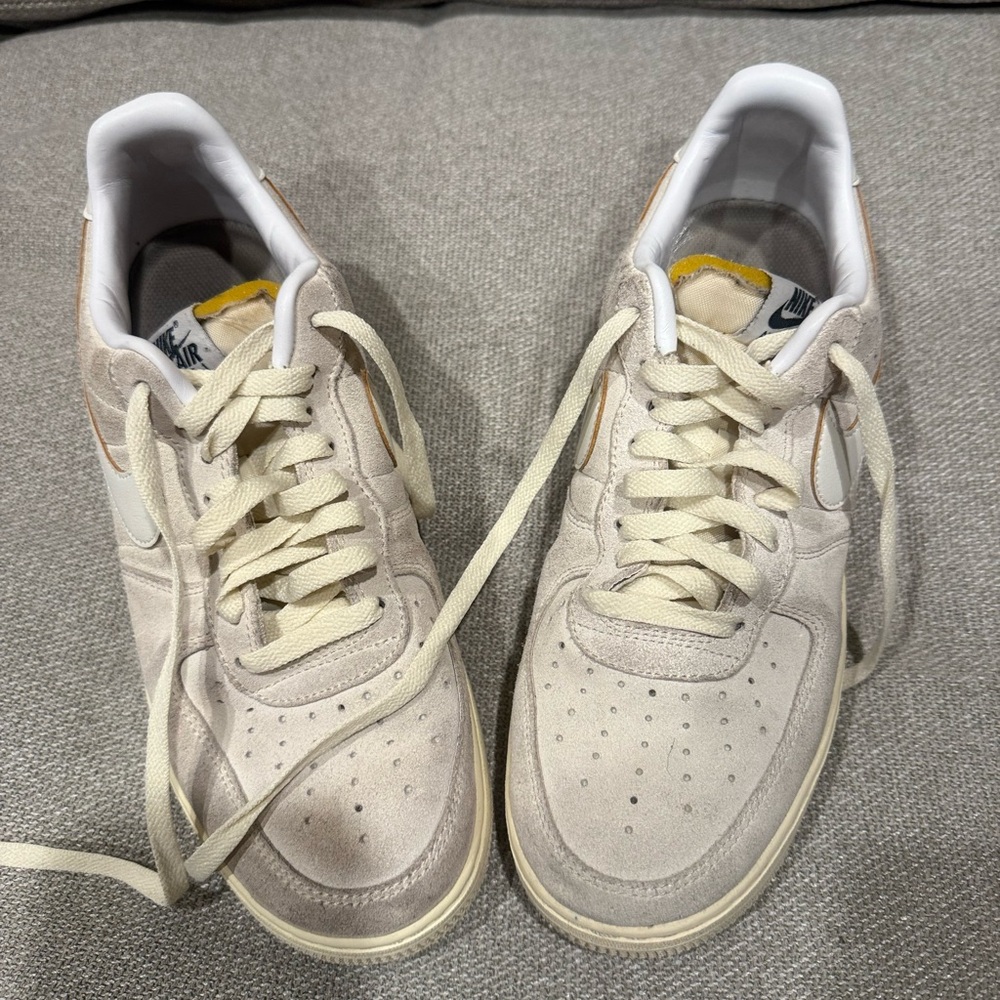 Nike Beige and White Men's Shoes